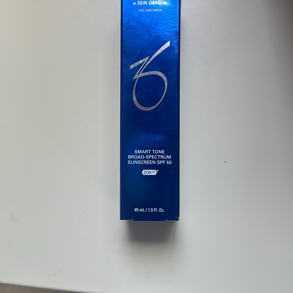 ZO Skin Health Smart Tone Broad-Spectrum Sunscreen SPF 50 - Blue Packaging